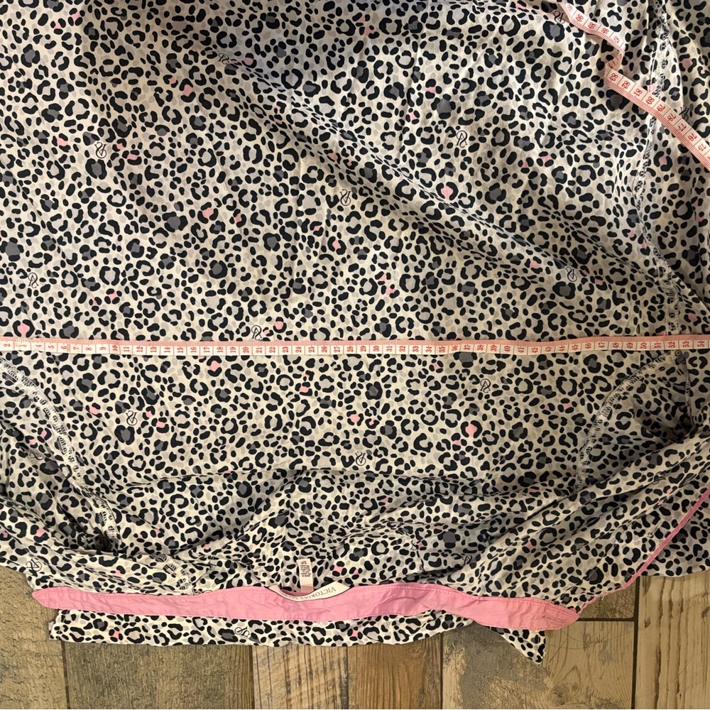 VICTORIA SECRET Leopard Pyjamas Set - Picture 8 of 10
